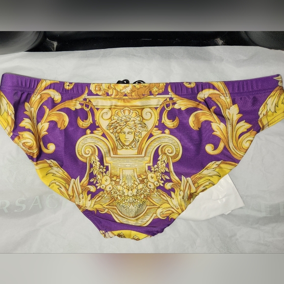 Barocco Print Swimwear - Picture 4 of 5